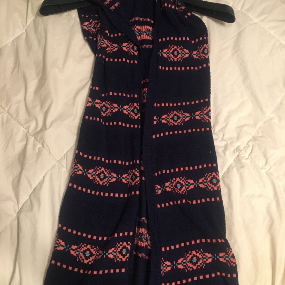 Sleeveless cardigan